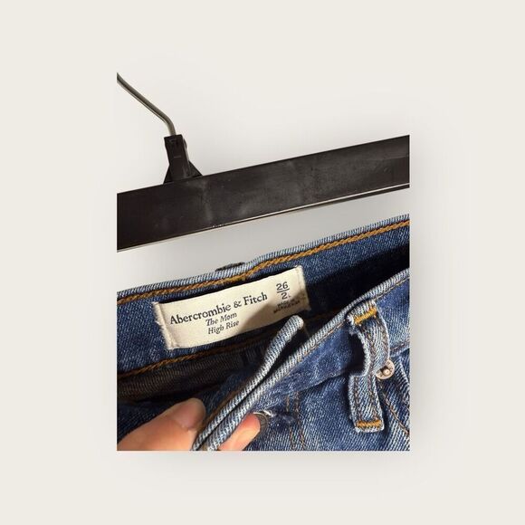 Abercrombie & Fitch The Mom High Rise Jeans Size 2 Long - Picture 4 of 5